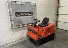 Kompaktkehrmaschinen Hako Jonas 950 E