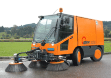 Kompaktkehrmaschinen MFH Hochdorf MFH 2200