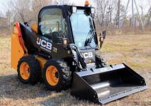 Kompaktlader JCB 135