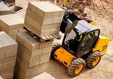 Kompaktlader JCB Robot 160