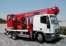 Anhänger-Gelenkarbeitsbühnen Oil & Steel Eagle 2422