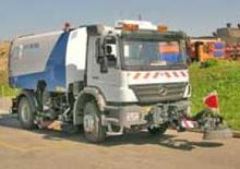 LKW-Kehrmaschinen-Rechtssaugend Schmidt SK 700