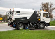 LKW-Kehrmaschinen-Rechtssaugend Schmidt Street King 660