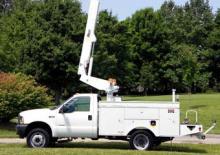 LKW-Teleskoparbeitsbühnen Altec AT30G