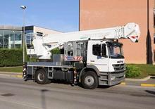 LKW-Teleskoparbeitsbühnen Multitel MJ 320