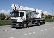 LKW-Teleskoparbeitsbühnen Multitel MJ 375
