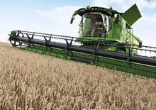 Mähdrescher John Deere S 670 i