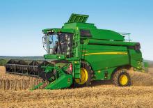 Mähdrescher John Deere W440 PTC