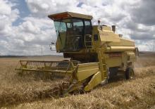 Mähdrescher New Holland Clayson 8055