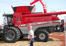 Mähdrescher Massey Ferguson Delta 9560