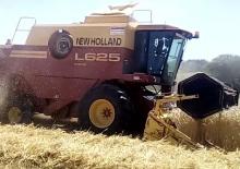 Mähdrescher New Holland L 625