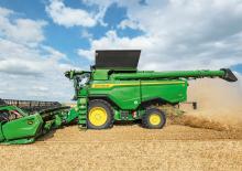 Mähdrescher John Deere S7 900 HM   