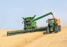 Mähdrescher John Deere S770 