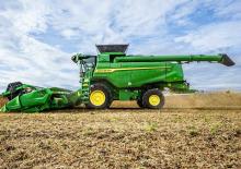 Mähdrescher John Deere T6 500  