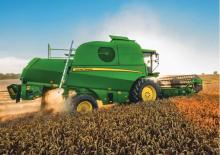 Mähdrescher John Deere W 440 PTC