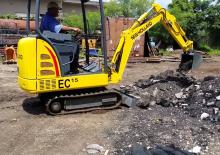 Minibagger New Holland EC15
