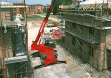 Teleskopen mit Oberwagen Manitou MRT 1850
