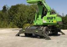 Mobilbagger Sennebogen 821 M