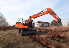 Mobilbagger Doosan DX140W-5