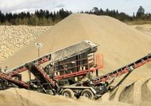 Mobile Siebanlagen Sandvik UF320E