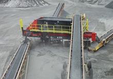 Mobile Siebanlagen Sandvik UF373