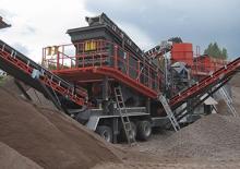 Mobile Siebanlagen Sandvik UH320E