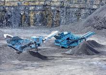 Mobile Siebanlagen Powerscreen Warrior 1400