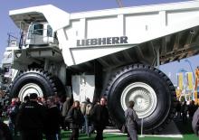 Muldenkipper-SKW Liebherr T282B