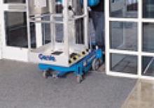 Senkrechtmast-Arbeitsbühnen Genie AWP 25 S