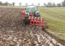 Pflüge Kuhn Multi-Master 153 4E T