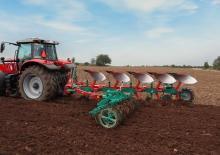 Pflüge Kverneland 3300 S 100