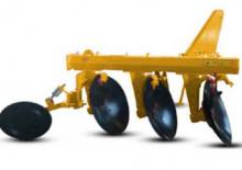 Pflüge Valtra BT DP 3