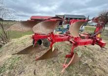 Pflüge Vogel & Noot Farmer MS 1050