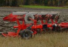 Pflüge Kuhn Multi-Master 122 ET 3