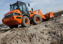 Radlader Hitachi ZW 95