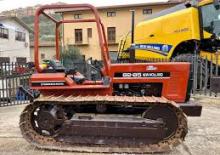 Raupen-Traktoren New Holland 82-85 M- SOM