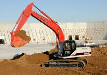 Raupenbagger Link-Belt 240 X2 Long Front