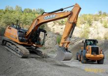 Raupenbagger Case CX210D 
