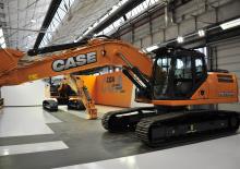 Raupenbagger Case CX250D 