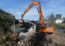 Raupenbagger Develon DX245DM-7