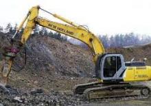 Raupenbagger New Holland E 305 B LC