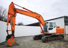 Raupenbagger Halla HE 220 LC
