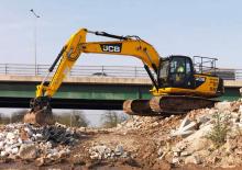 Raupenbagger JCB JS220LC