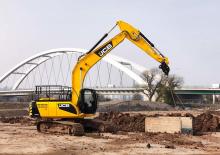 Raupenbagger JCB JS220LC