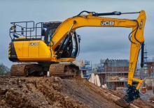 Raupenbagger JCB JS131LC