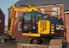 Raupenbagger JCB JZ140