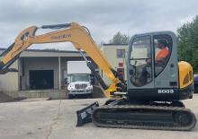 Raupenbagger Mustang ME8003