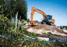 Raupenbagger Hitachi ZX130LCN TYPE HE13