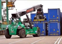 Reach Stacker Konecranes SMV 4527 CB 5