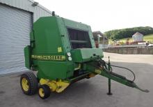 Rundballenpressen John Deere 570